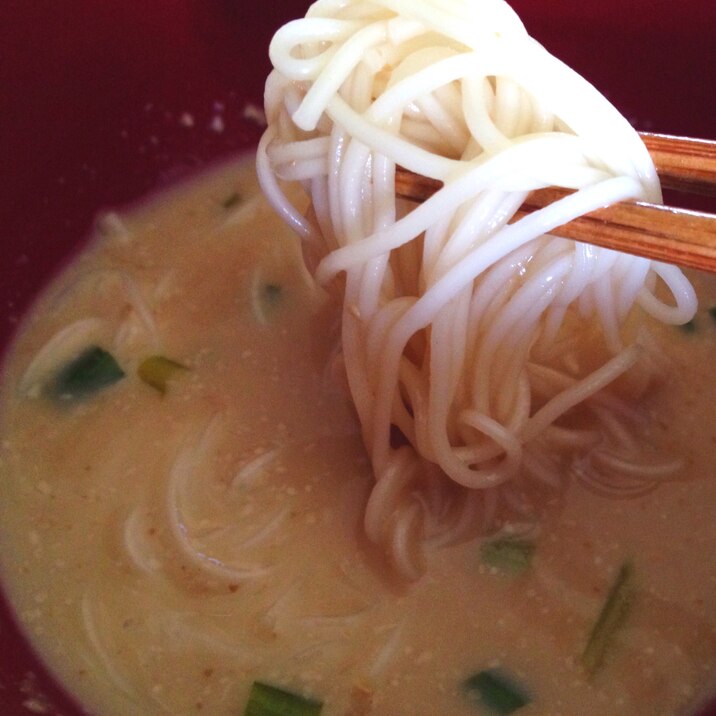 簡単！ピリ辛ごまだれそうめん